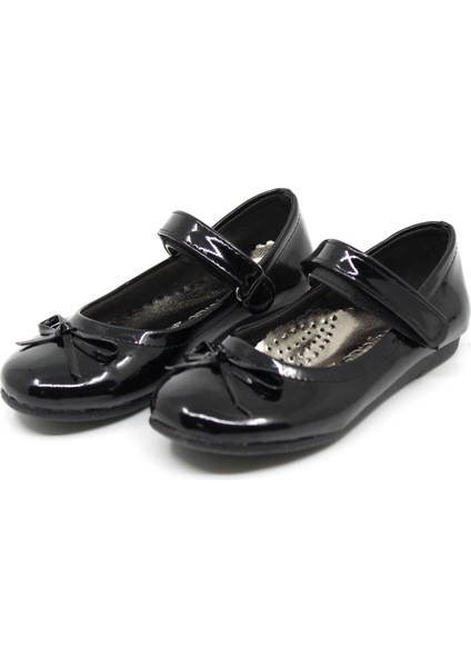 300 Kız Çocuk Siyah Rugan Fiyonklu Cırtlı Babet fırsatları