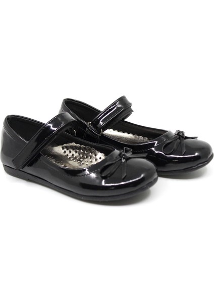 300 Kız Çocuk Siyah Rugan Fiyonklu Cırtlı Babet indirimleri