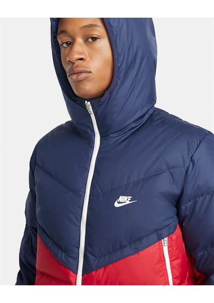 Sportswear Storm-Fıt Windrunner fırsatları