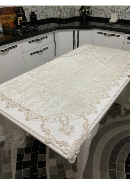 Kadife Fransız Güpürlü Lüks Masa Örtüsü - Lüks Kadife Masa Örtüsü Krem modelleri