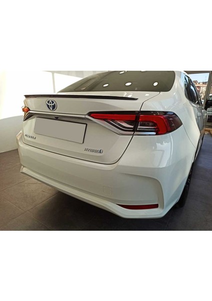 Toyota Corolla 2019+ Spoiler Karbon