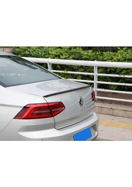 Volkswagen Passat B8 Spoiler Parlak Siyah