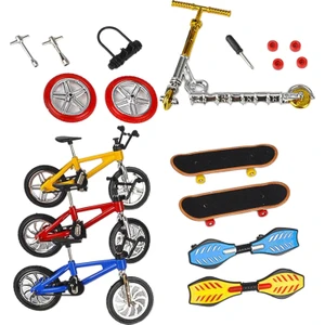 Parmak Oyuncaklar Set 1:18 Aksesuarları Ile Kaykay Bisiklet Scooter Salıncak Kurulu (Yurt Dışından)