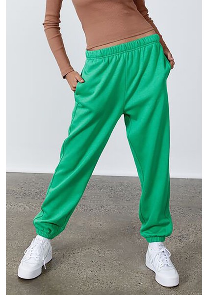 Kadın Yeşil Beli Lastikli Oversize Eşofman Altı MG1235