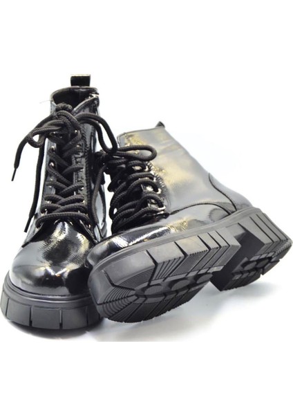 Kadın Kırışık Rugan Fermuarlı Bağcıklı Bot indirimleri