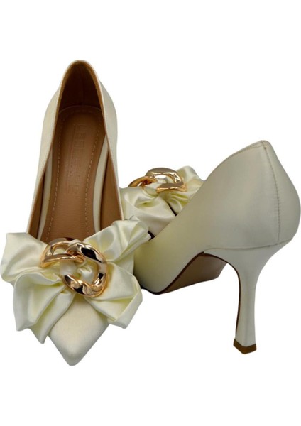 Kadın Önü Kurdele Detaylı Saten Topuklu Ayakkabı fırsatları