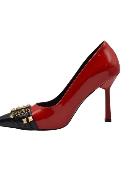 Kadın Ince Topuklu Rugan Önü Taşlı Ayakkabı indirimleri