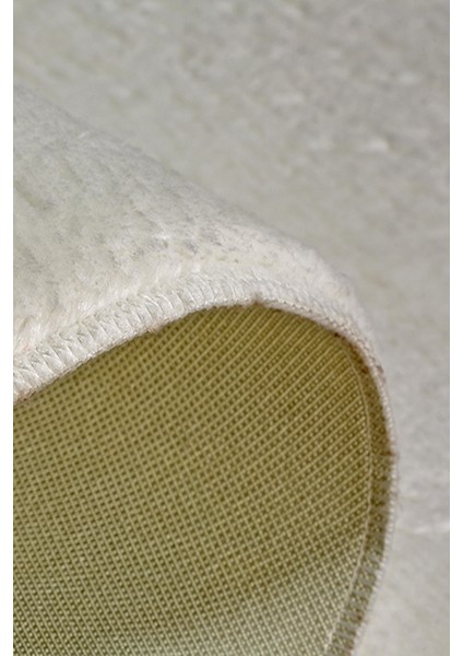 Peluş Post Kaymaz Taban Yolluk Halı Beyaz modelleri