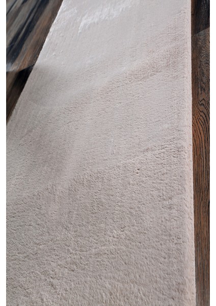 Peluş Post Kaymaz Taban Yolluk Halı Vizon modelleri