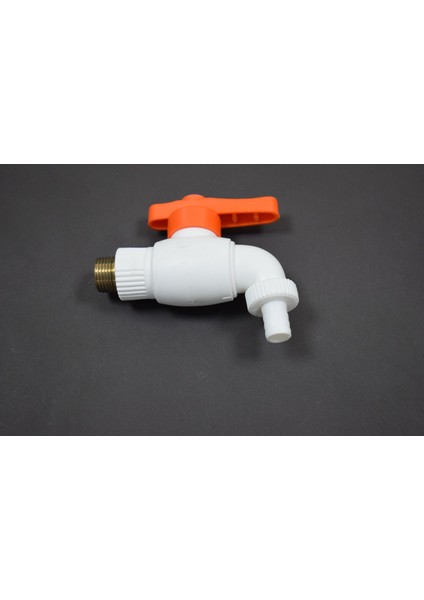 Plastik Bahçe Musluğu 1/2 modelleri