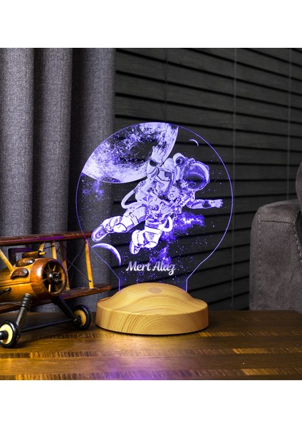 Astronot Kozmonot Kişiye Özel 3D Led Lamba