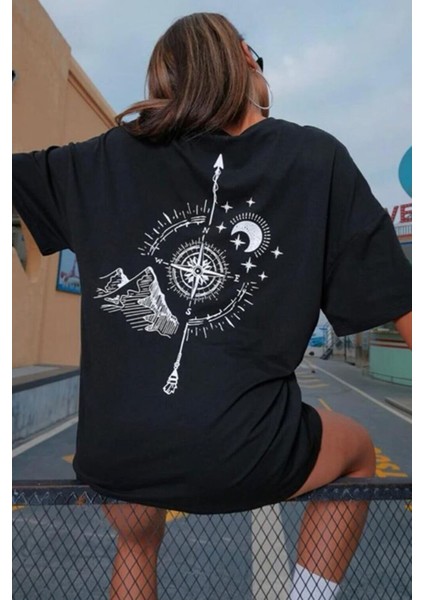 Unisex Sırt Pusula Baskılı Tshirt