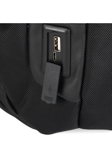 31300 USB Çıkışlı Çapraz Sırt ve Göğüs Çantası Siyah