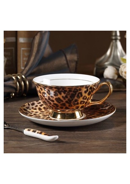 Klasik Leopar Desen Kemik Çin Kahve Fincanı Fincan Daire Ingilizce Stil Altın Jant Ikriyat Çayı Kahve Fincanı Set Kupası Daire Kaşık | Kahve Kupası ve tabak Setleri (Yurt Dışından) fiyatları