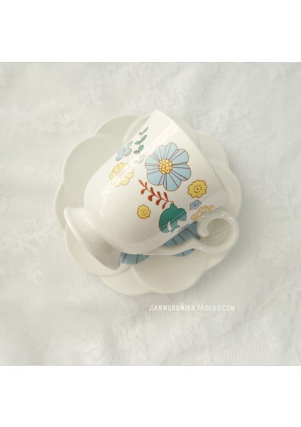 Çiçek Nordic Çay Kupası Porselen Modern Zarif Yaratıcı Kullanımlık Çay Bardağı Set Sevimli Kahve Taza Desayuno Içme BS50BD | Kahve Kupası ve tabak Setleri (Yurt Dışından)