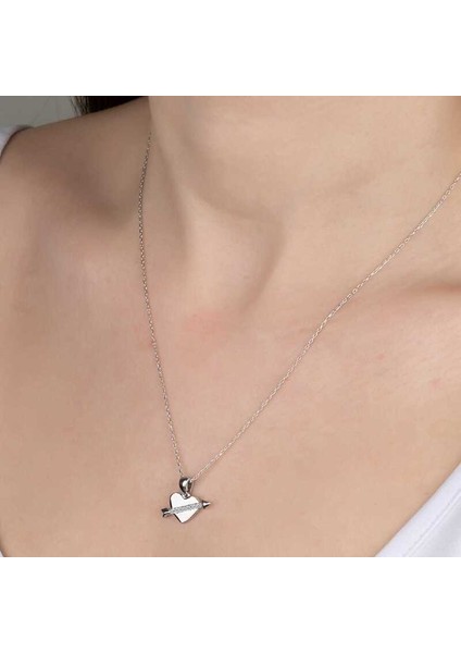 Swarovski Taşlı Gümüş Kalp Bayan Kolye
