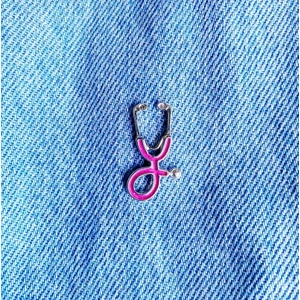 Pembe Steteskp Doktor Rozet