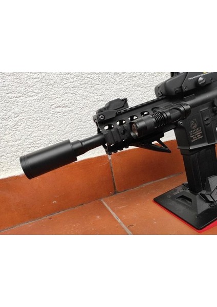 Airsoft M4 Foregrip Açılı Minimalist Plastik Aparat