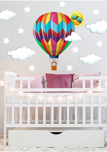 Renkli Uçan Balon Bulutlar ve Yıldızlar Çocuk Odası Çok Amaçlı Duvar Sticker