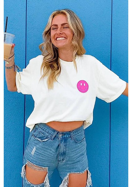 Beyaz Arka Baskılı Oversize Yuvarlak Yaka Kadın Tişört fiyatları