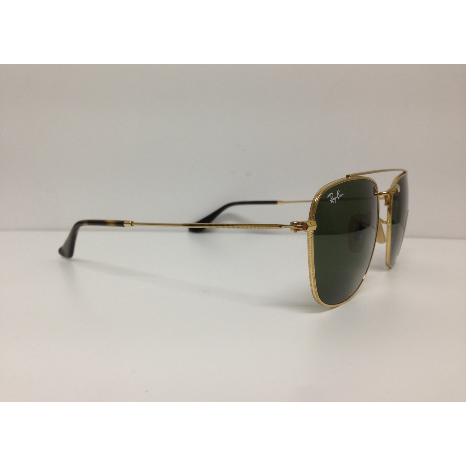 ray ban rb3557