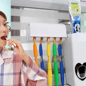 Hediye Paketim Otomatik Diş Macunu Sıkacağı Ve 5 Adet Diş Fırçalığı