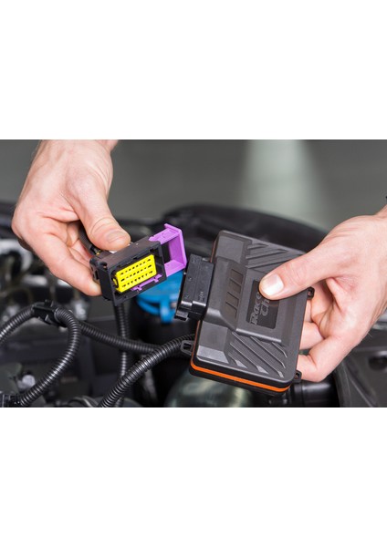BMW 5 (F10, F11) 525d RaceChip Ultimate Chip Tuning - [ 1995 cm3 / 218 HP / 450 Nm ] indirimleri