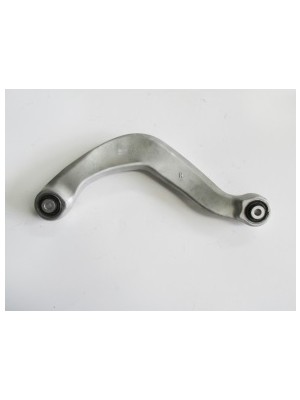 Ypc Audi A4- 2015/2016 Arka Üst Tabla Sağ Eğri Tip Burçlu (Salıncak) (Sh)