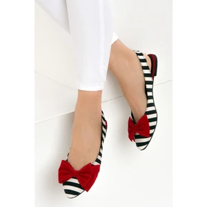 Fox Shoes Siyah Beyaz Kırmızı Kadın Babet D726774404