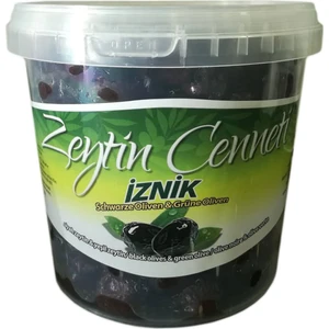 Zeytin Cenneti Mega Siyah Yağlı Sele 261-290 Kalibre 2 Kg