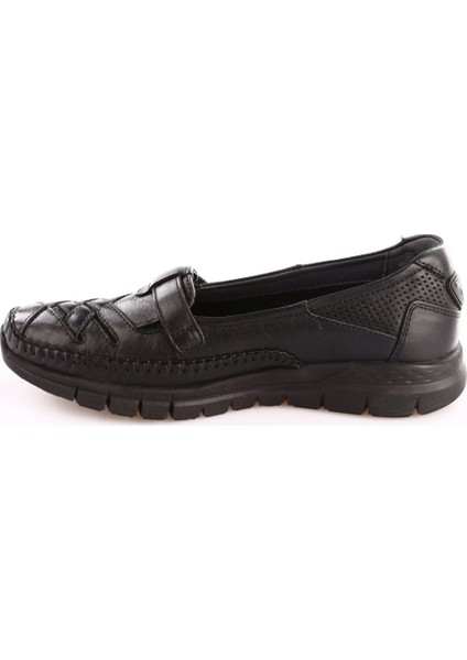 29429 Kadın Siyah Deri Comfort Ayakkabı