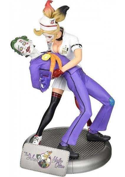 Bombshells: The Joker & Harley Quinn Second Edition Statue