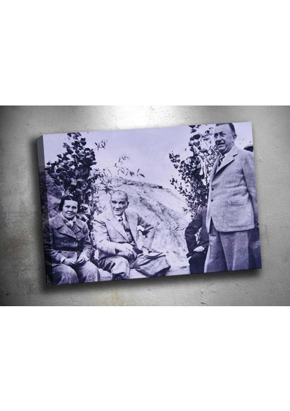 Ata-135 Atatürk Kanvas Tablo 70 x 100 cm