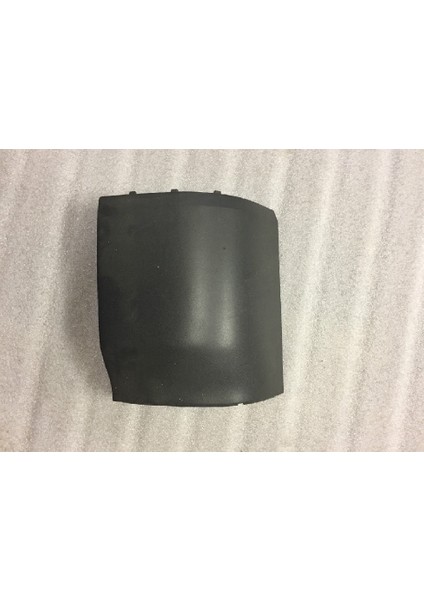Volkswagen Arka Tampon Köşesi Sol ( Pütürlü ) T-5 2003- Sonrası