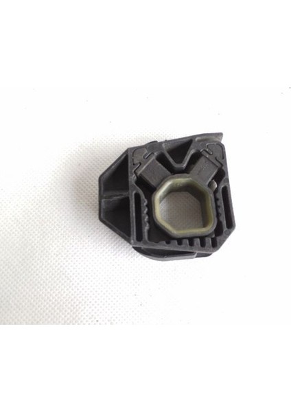 Volkswagen Jetta Mk5-Mk6 Radyatör Üst Takozu 1K0121367D