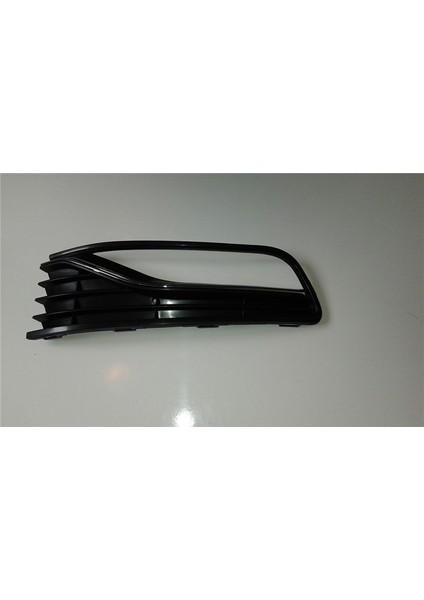 Volkswagen Polo 2015> Tampon Izgarası Sisli Sol Nikelajlı