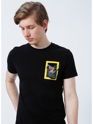 National Geographic Nashorn Bisiklet Yaka Standart Kalıp Baskılı Siyah Erkek T-Shirt