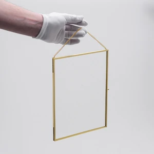 El Crea Designs Duvar Askılı Cam Resim Fotoğraf Çerçevesi Iskandinav Tarzı Dekorasyon Ham Pirinç Gold Brass 25X20CM