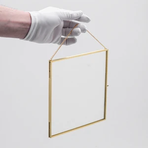 El Crea Designs Duvar Askılı Cam Resim Fotoğraf Çerçevesi Iskandinav Tarzı Dekorasyon Ham Pirinç Gold Brass 20X20CM