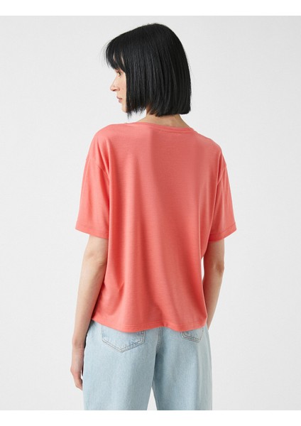 Kadın Slogan Baskılı Tişört V Yaka fırsatları