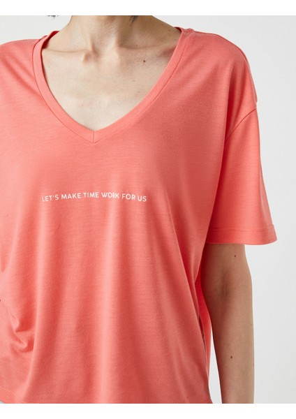 Kadın Slogan Baskılı Tişört V Yaka indirimleri