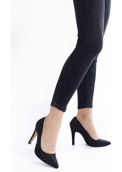 Siyah 3 Boyut Çizgili Aynalı Stiletto Topuklu Kadın Klasik Ayakkabı 1501CNR