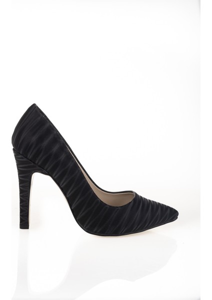 Siyah 3 Boyut Çizgili Aynalı Stiletto Topuklu Kadın Klasik Ayakkabı 1501CNR fiyatları
