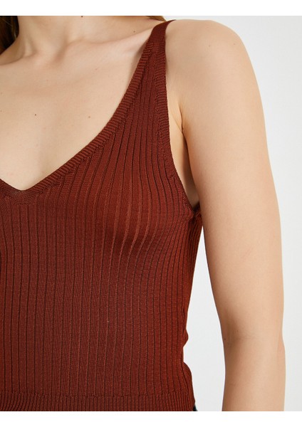 V Yaka Triko Atlet indirimleri