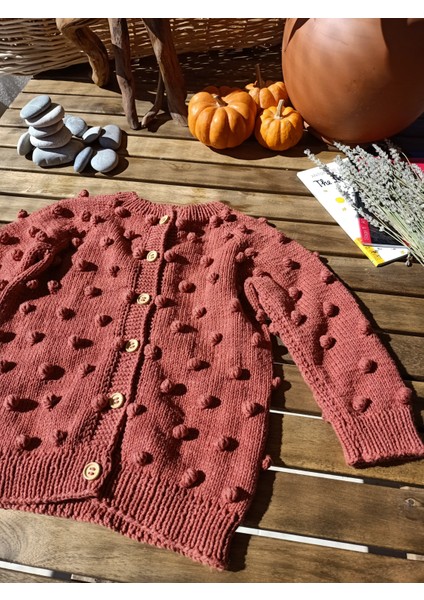 Handmade Ponponlu El Örgüsü Çocuk Hırkası