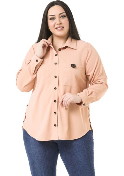 Büyük Beden Deri Cep Kapaklı Yanları Açılabilir Düğme Detaylı Arkası Uzun Somon Gömlek