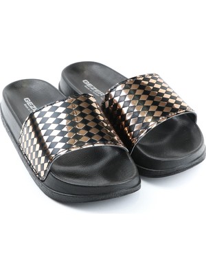 Gezer Yazlık Kadın Terlik