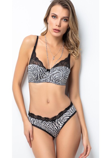 Push-Up Dolgulu Dantel Detaylı Sütyen Takım modelleri