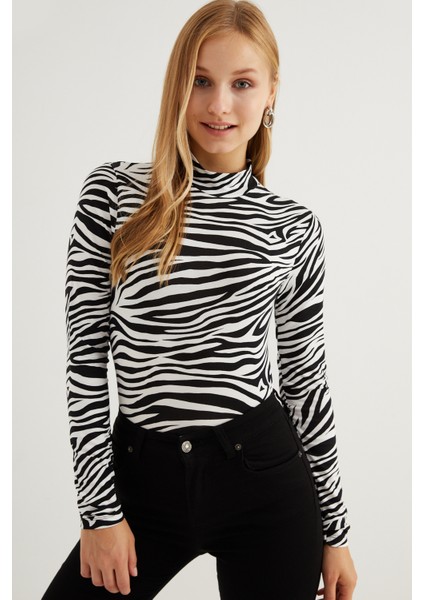 Kadın Siyah Zebra Desenli Body