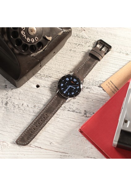 Huawei Watch Gri Deri Kordon Gt5 GT 2 3 4 5 46mm Gt2 E Gt2e Gt2pro Gt3 Pro Gt3pro Watch GT4 Gt 2 3 4 Huawei Watch 4 Pro Ultimate Pro Se 2e Elite Deri Kayış 46 22mm modelleri